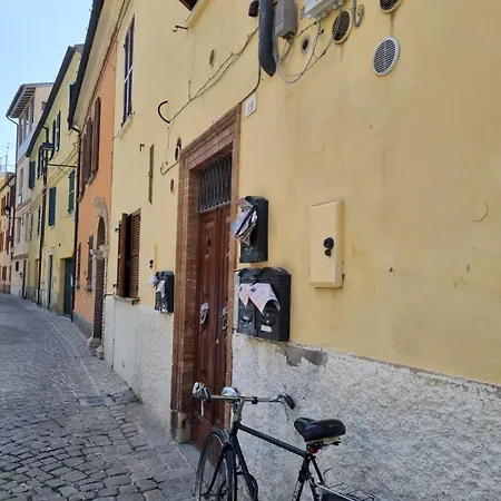 La Casetta Gialla Apartamento Pesaro